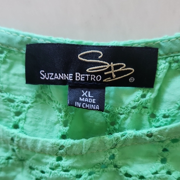 Suzanne Betro Green Blouse with Snake Print - Picture 2 of 4